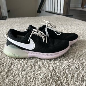 Nike Joyride Dual Run Sneakers